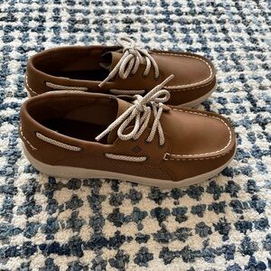 Boys Sperry Boat Shoes- size 4